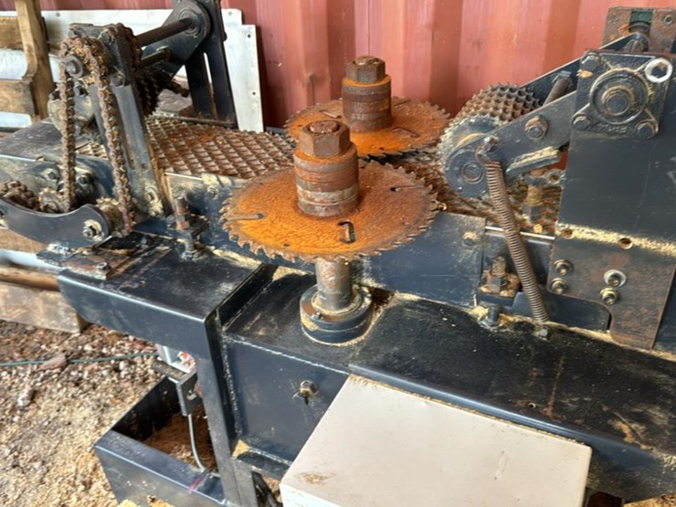 #103b-•-pallet-lumber-resaw-image-19