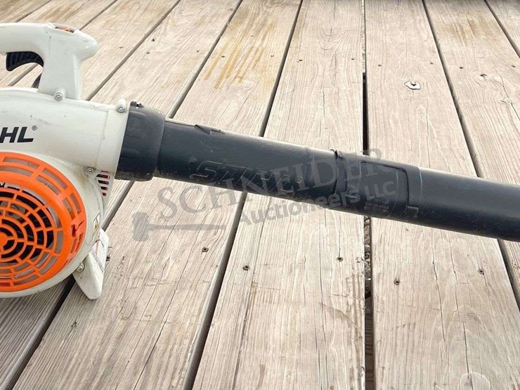 stihl-bg56c-gas-blower-image-4