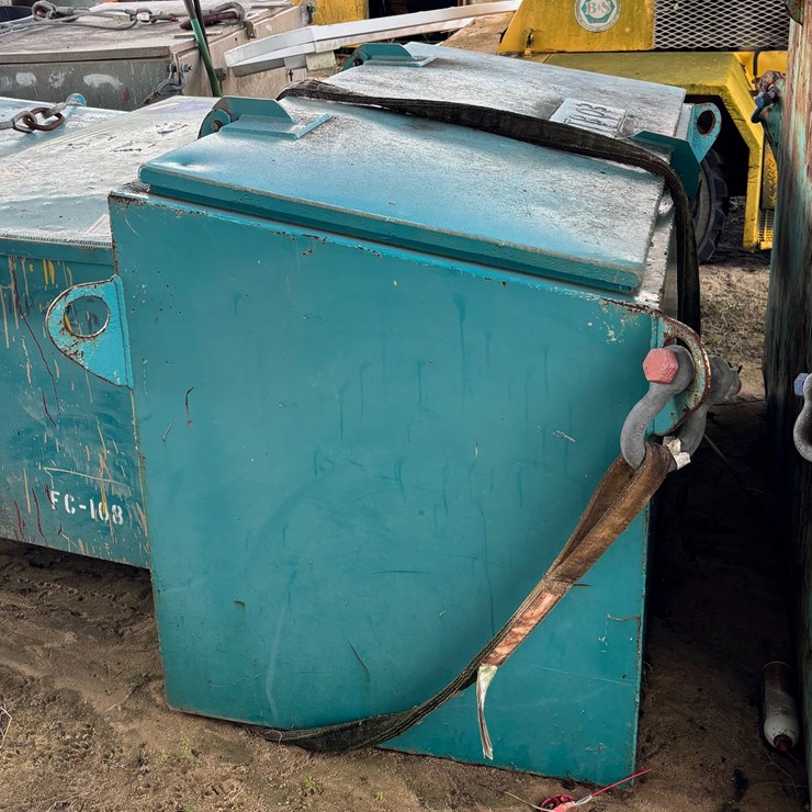 #140 • LAYDOWN ALUMINUM TOOLBOX