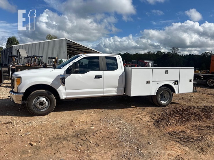 2017-ford-f350-xl-image-9