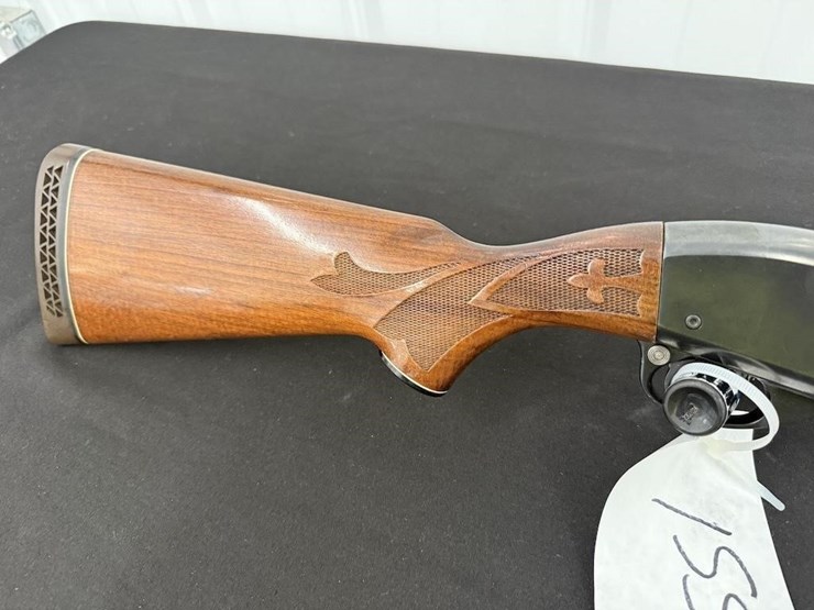 remington-wingmaster-model-870-12-gauge-shotgun-image-4
