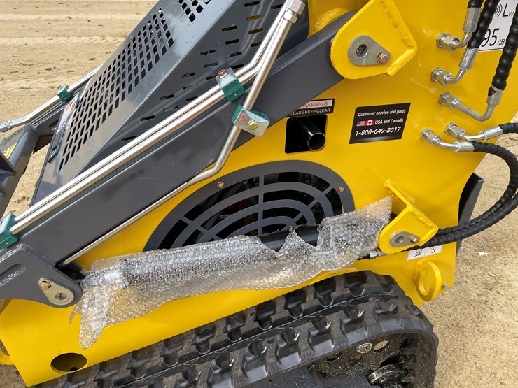 #215-•-new-landhonor-ride-on-skid-steer-loader-image-13