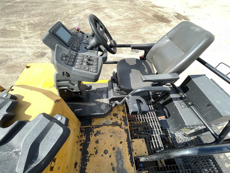 #8612-•-2019-cat-ap100f-asphalt-paver-(aps)-image-78
