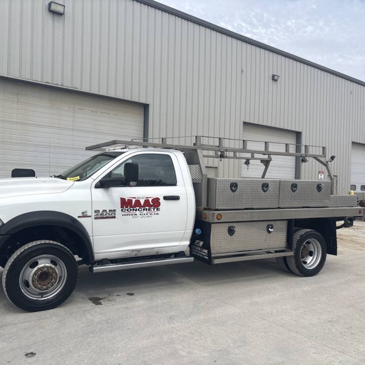 2016 CUSTOM FLATBED
