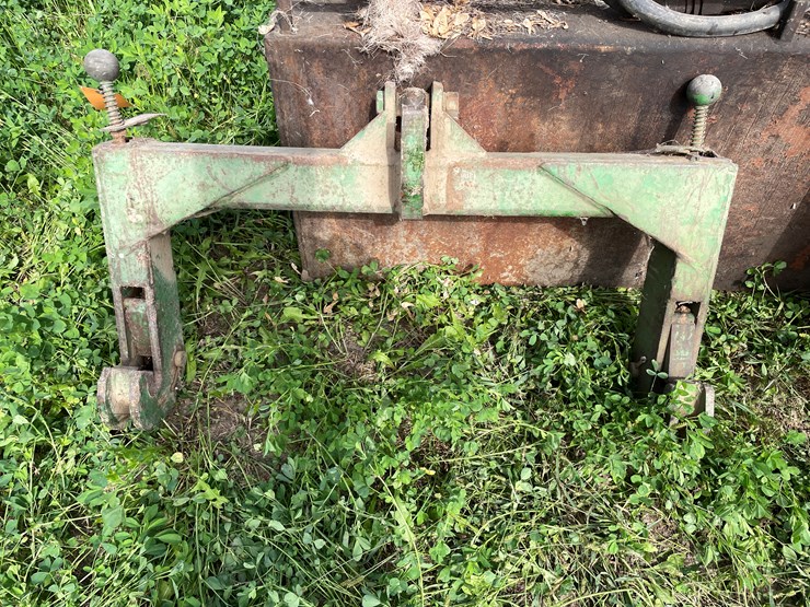 #4452-•-john-deere-3-point-quick-hitch-image-1
