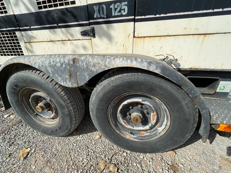 caterpillar-xq125-image-12