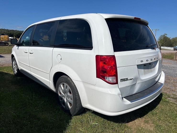 2015-dodge-grand-caravan-image-7