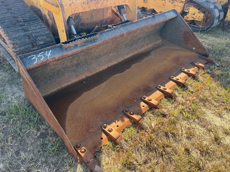 2017-caterpillar-299d2-image-8