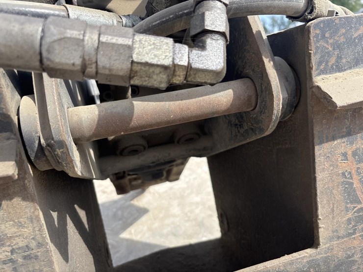 #5064-•-bobcat-skid-steer-concrete-breaker-image-8