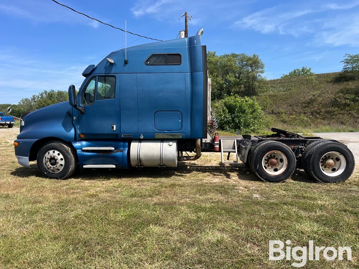 1999-kenworth-t2000-image-8
