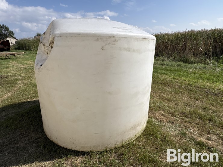 ace-roto-mold-1650-gallon-liquid-tank-image-6