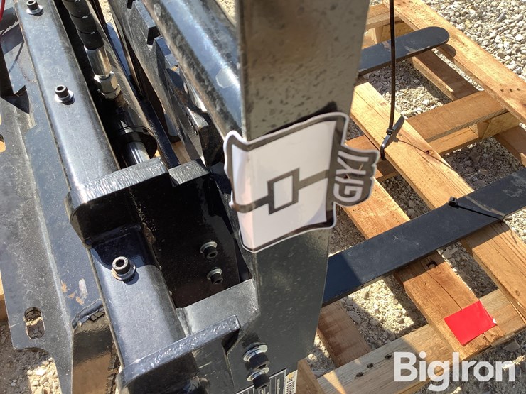 2025-giyi-cyhc-mini-skid-steer-hyd-side-shift-fork-image-12