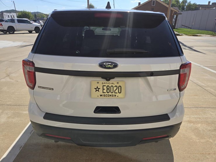 #1825-•-2019-ford-police-interceptor-suv-image-45