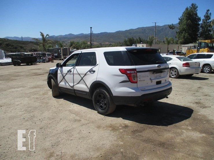 2018-ford-explorer-image-4