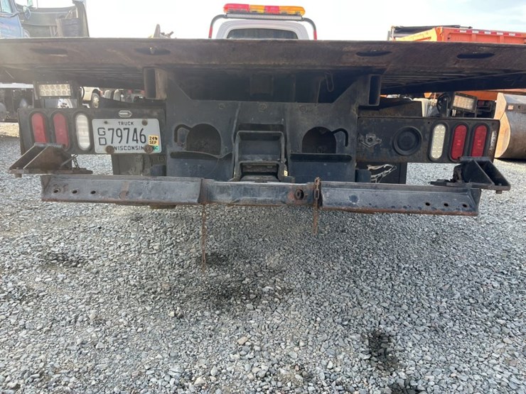 2005-gmc-5500-image-20