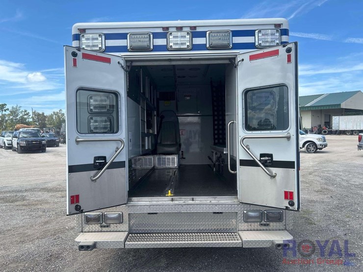 2013-ford-f550-image-20