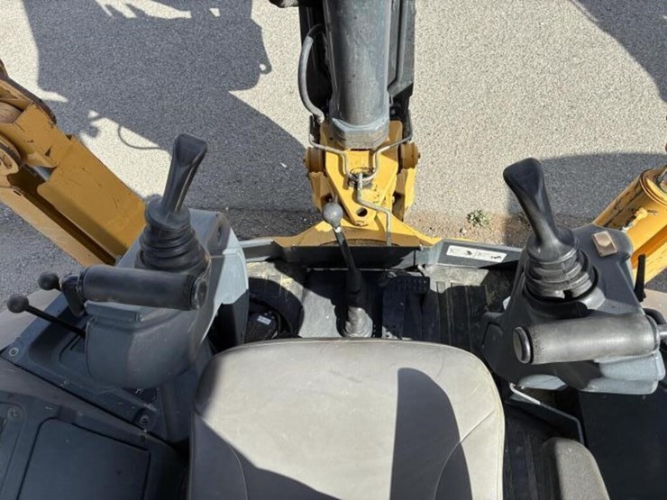 deere-710k-image-21