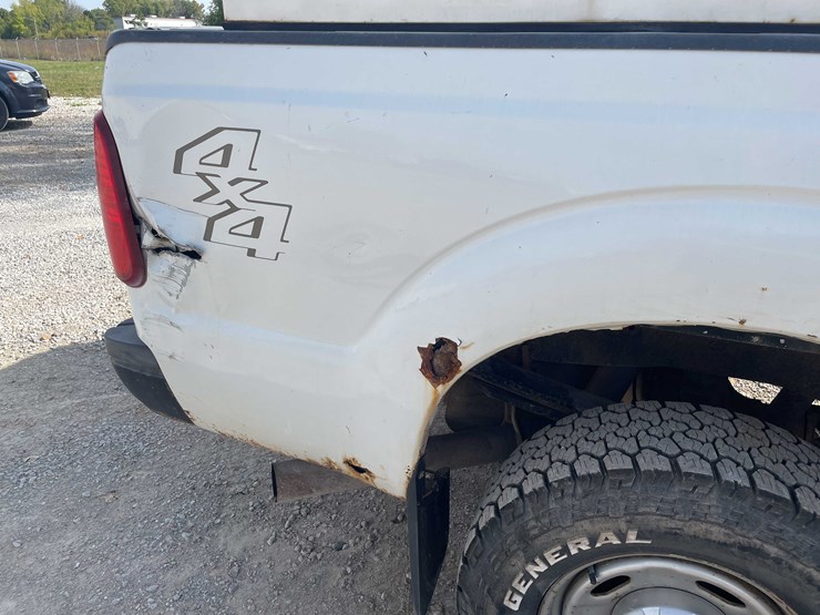 2011-ford-f250-xl-image-53