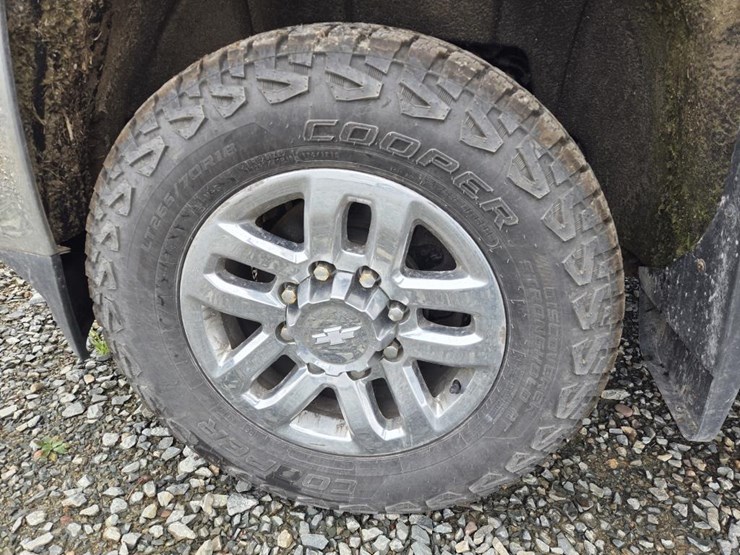 2018-chevrolet-2500-image-51