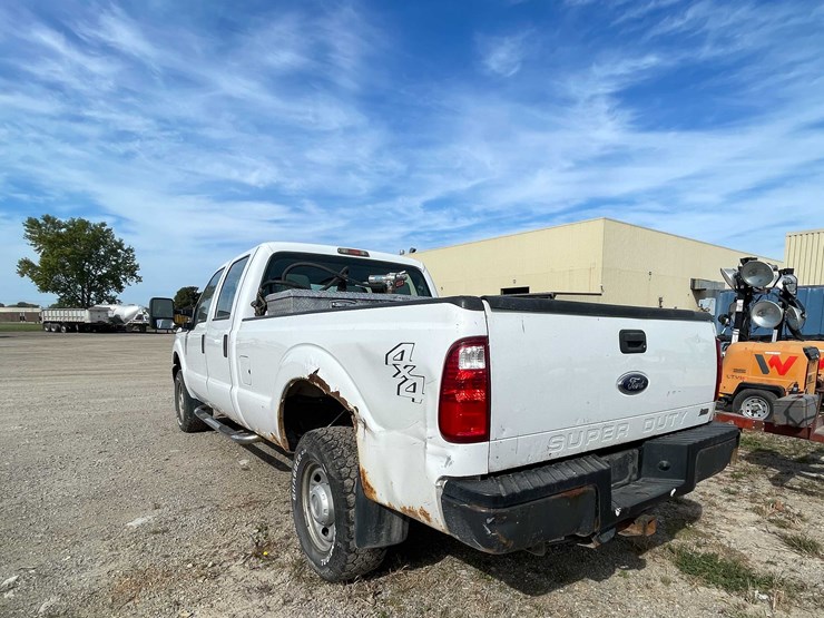 2011-ford-f250-xl-image-7