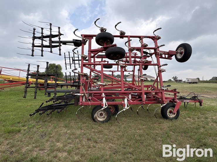 wil-rich-36’-quad-5-field-cultivator-w/harrow-image-4