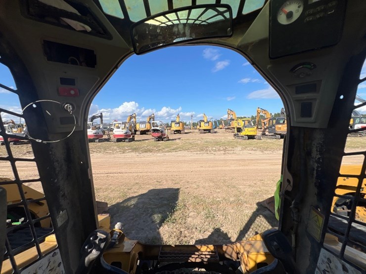 2018-caterpillar-289d-image-28