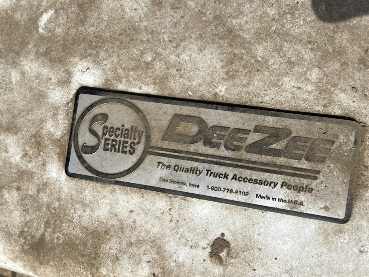 #4451-•-deezee-100-gallon-truck-fuel-tank-image-7