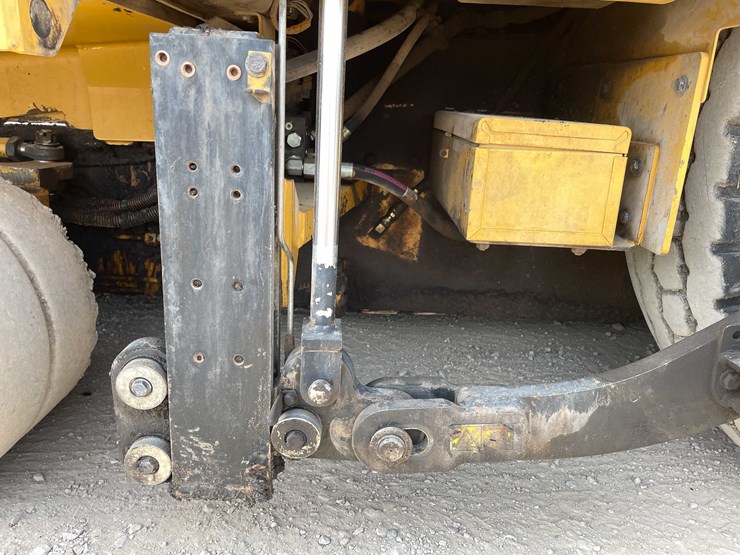 #8612-•-2019-cat-ap100f-asphalt-paver-(aps)-image-131