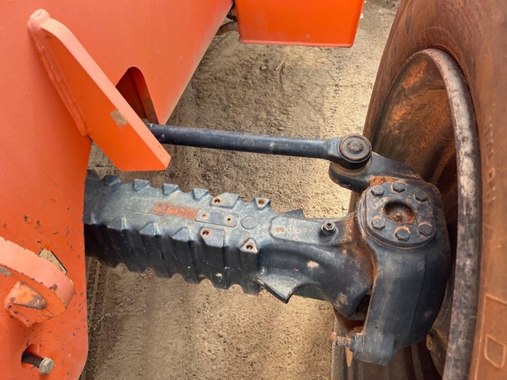2016-jlg-6036-telescopic-forklift-image-18