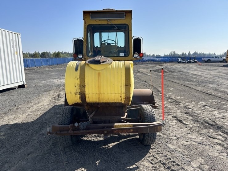larson-6330-broom-sweeper-image-8