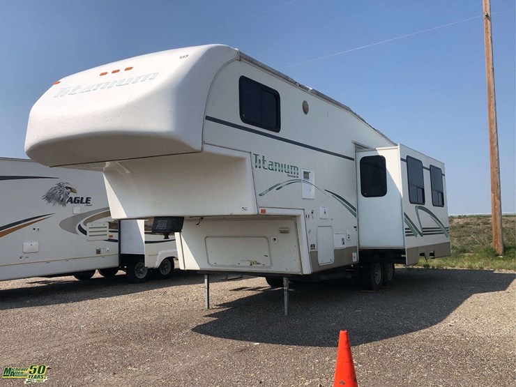 2003-glendale-rv-titanium-29e34-34ft.-t/a-5w-image-2