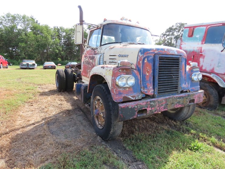 1958-international-9-image-1
