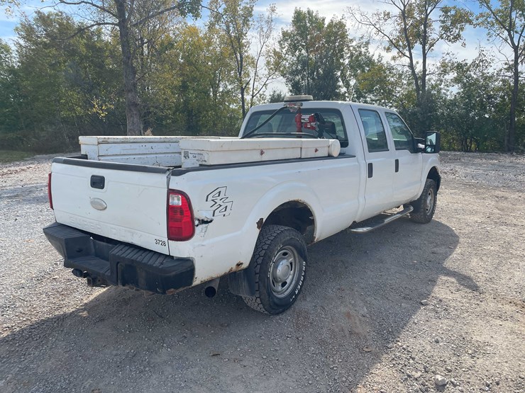 2011-ford-f250-xl-image-5