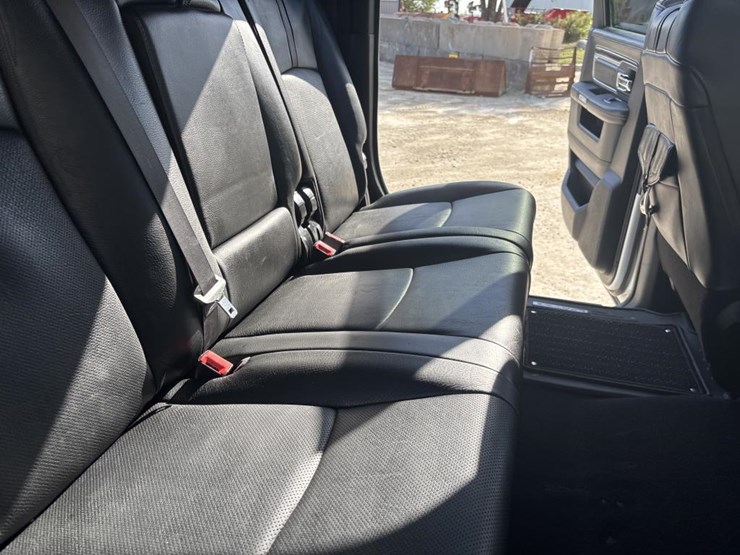 2018-dodge-ram-2500-image-29