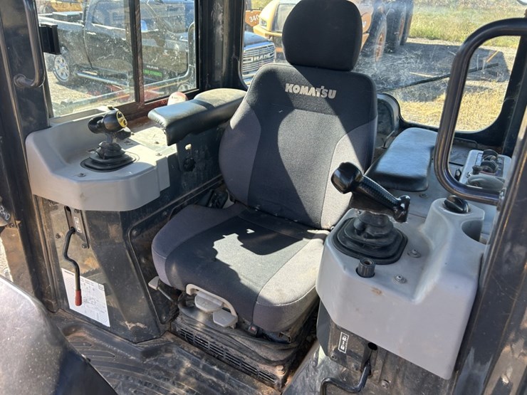 2014-komatsu-d39px-image-43
