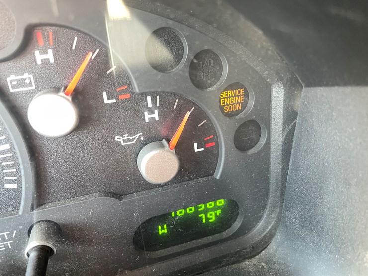2004-ford-explorer-image-67