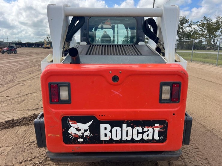 2022-bobcat-t595-image-3
