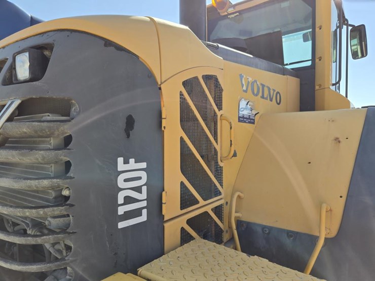 volvo-l120f-image-38