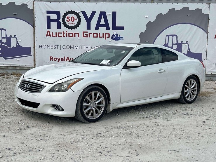2013-infiniti-g37-coupe-image-1