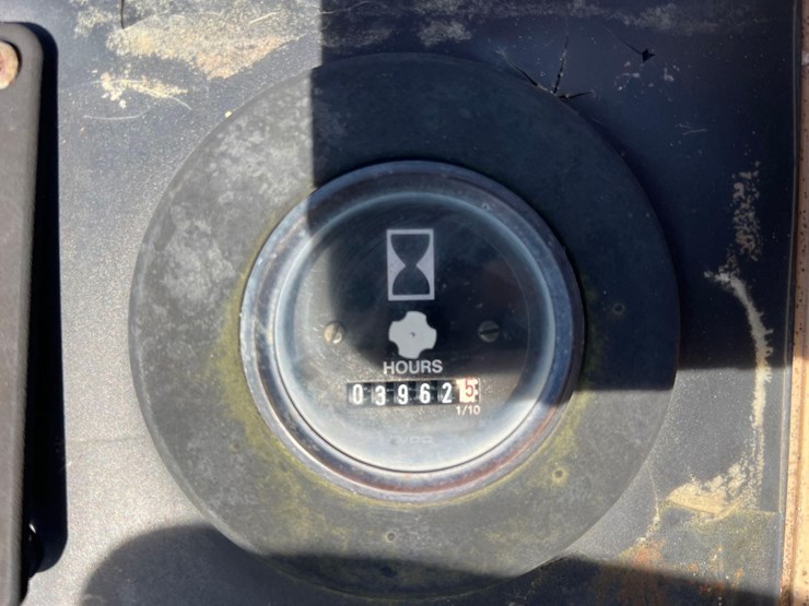 john-deere-310d-image-38