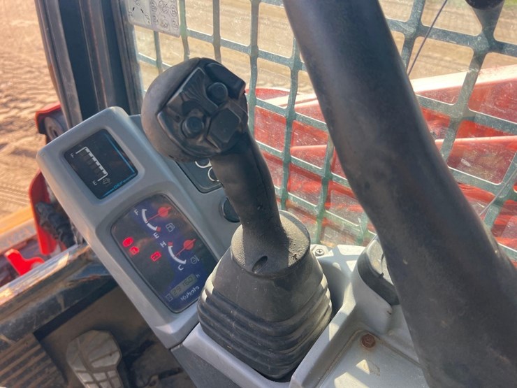 kubota-svl95-2s-image-25