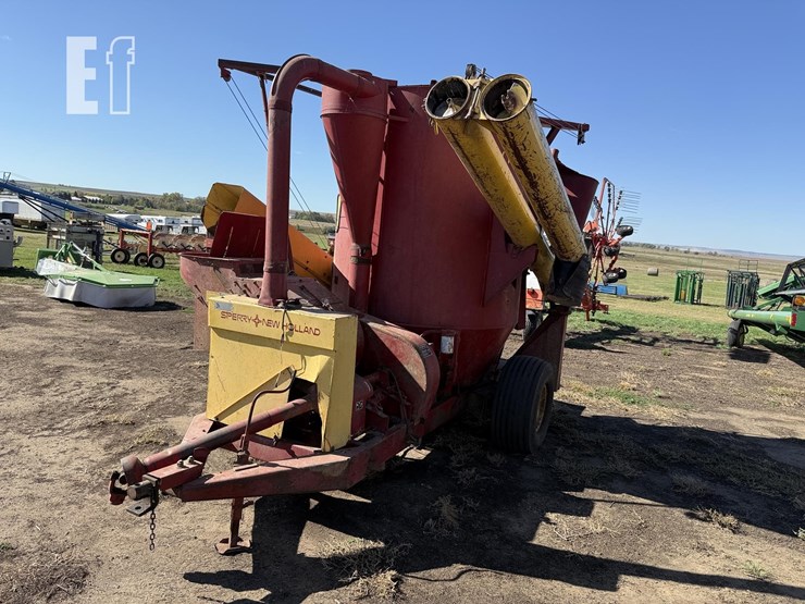 new-holland-358-image-1