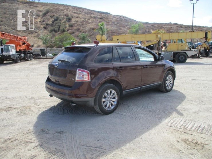 2010-ford-edge-sel-image-3