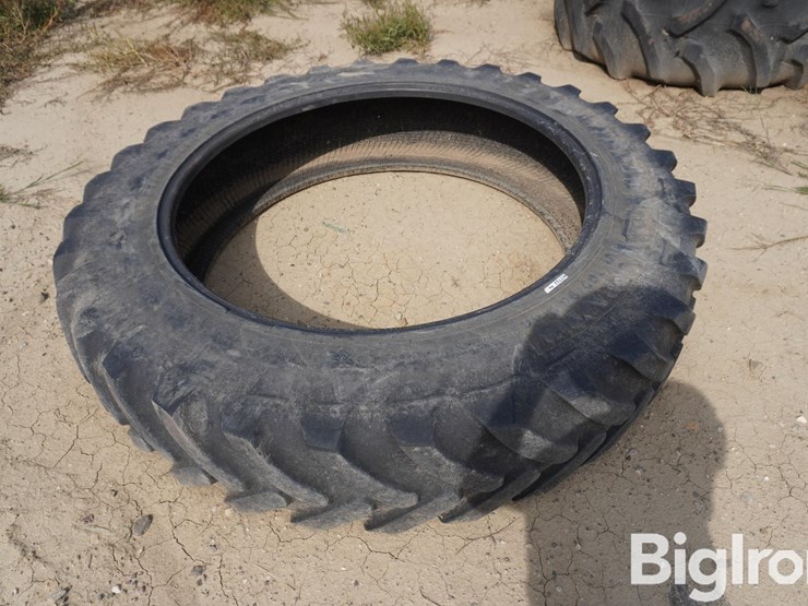 380/90r46-tire-image-2