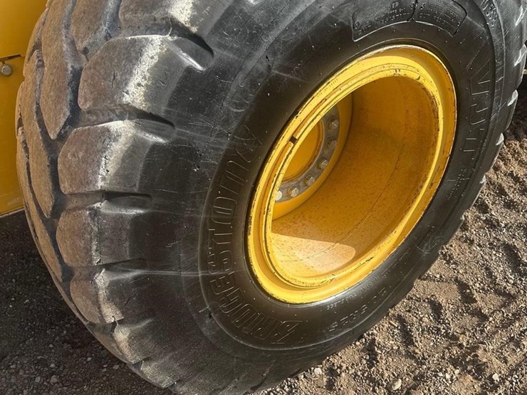 2017-deere-624kii-image-18
