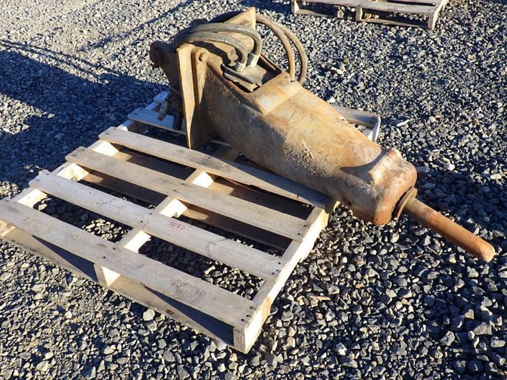 cat-excavator-attachment-image-2