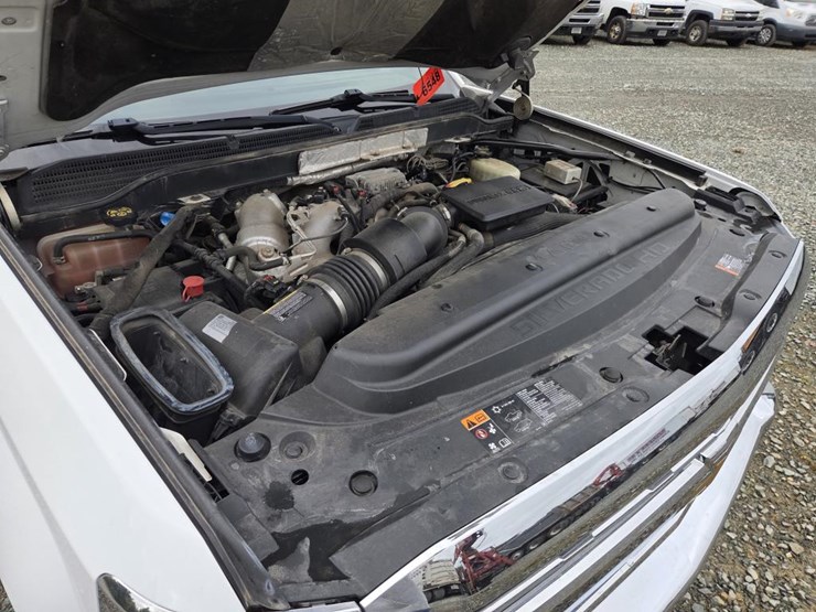 2018-chevrolet-2500-image-32