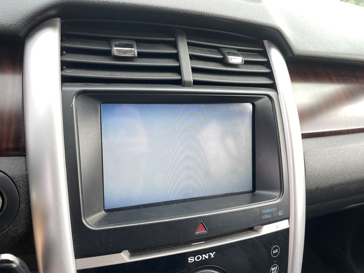 2011-ford-edge-image-64