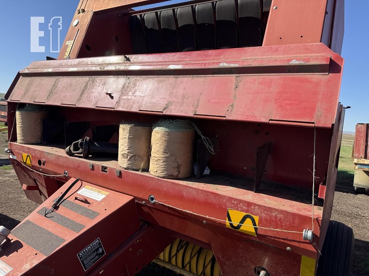 new-holland-688-image-25
