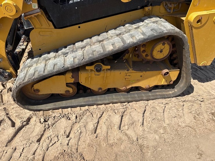 caterpillar-249d3-image-9